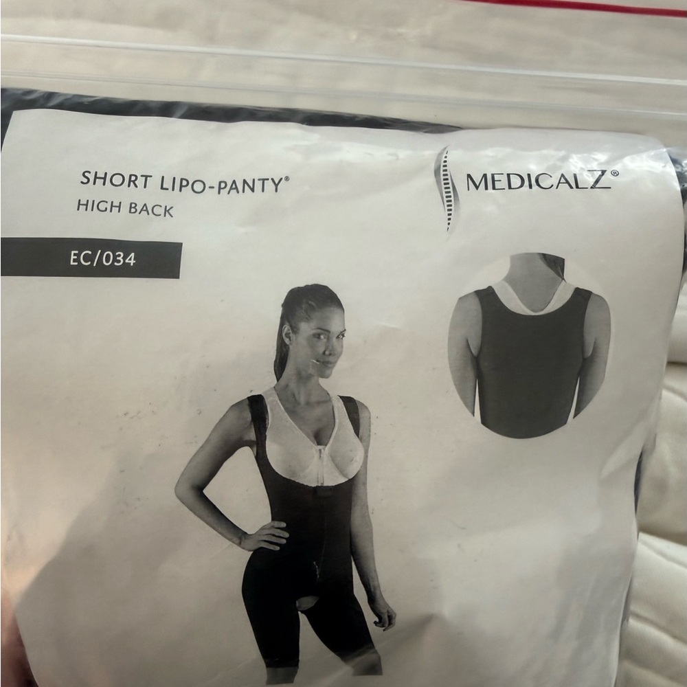 Short Lipo-Panty High Back Shapewear in Black Medical Z Faja